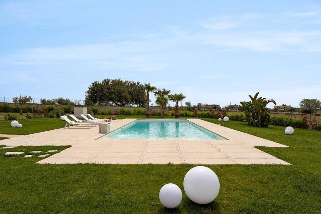 Villa Paradiso With Private Pool, Bbq Area, Huge Garden And Free Parking Modica Extérieur photo