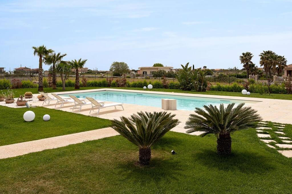 Villa Paradiso With Private Pool, Bbq Area, Huge Garden And Free Parking Modica Extérieur photo