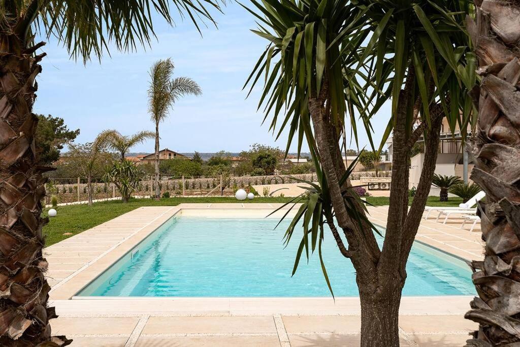 Villa Paradiso With Private Pool, Bbq Area, Huge Garden And Free Parking Modica Extérieur photo