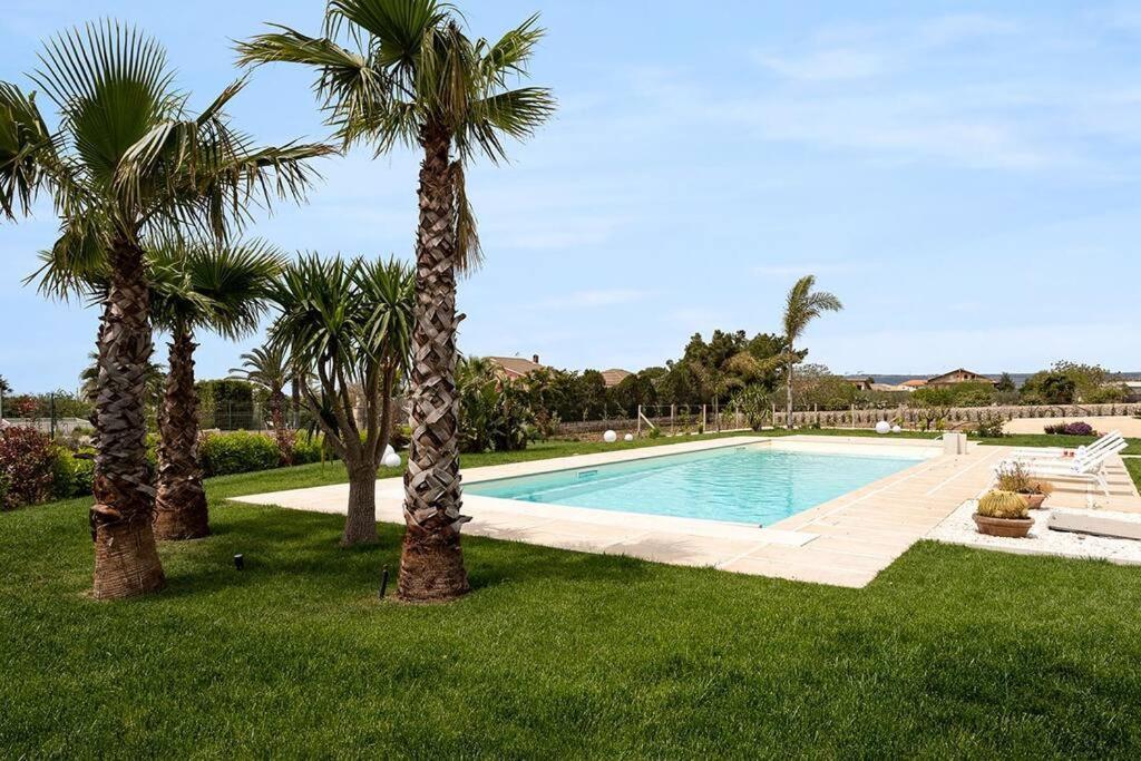 Villa Paradiso With Private Pool, Bbq Area, Huge Garden And Free Parking Modica Extérieur photo
